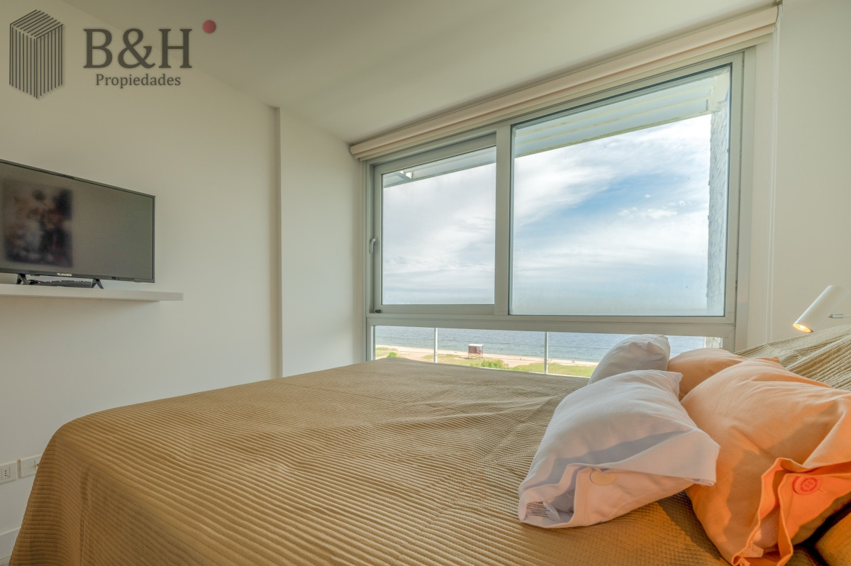 Apartamento ID.2651 - Espectacular PentHouse 4 Dormitorios, Terraza EXCLUSIVA & Todos los Servicios, Edificio ISABEL, Punta Del Este