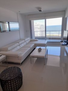 Moderno Apartamento de 3 Dormitorios & Todos Los Servicios En Edificio Wind Tower