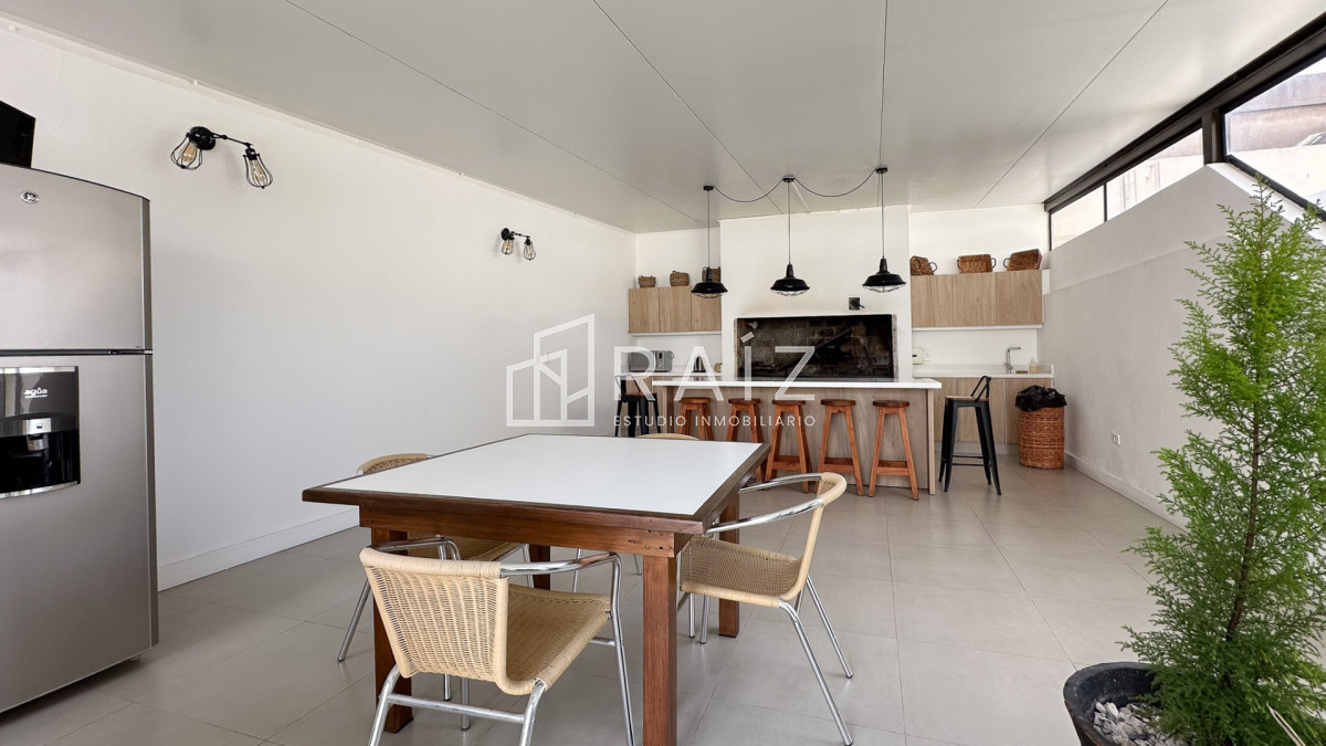 Apartamento ID.11578 - Venta Apartamento 4 dormitorios Península, Punta Del Este