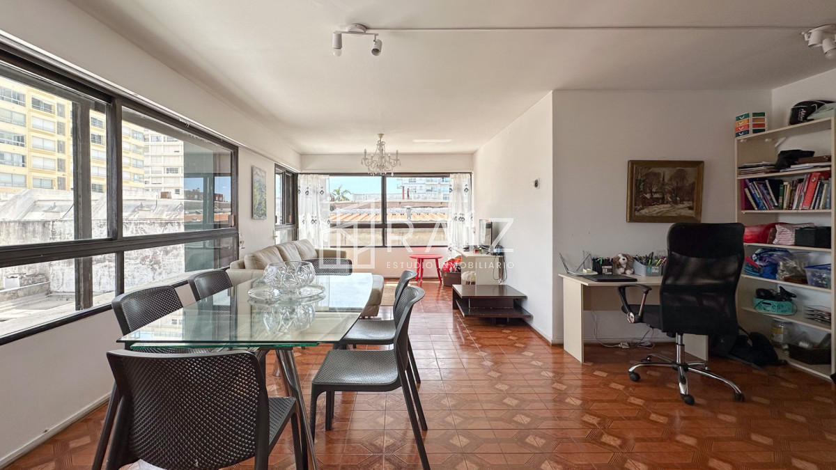 Apartamento ID.11578 - Venta Apartamento 4 dormitorios Península, Punta Del Este