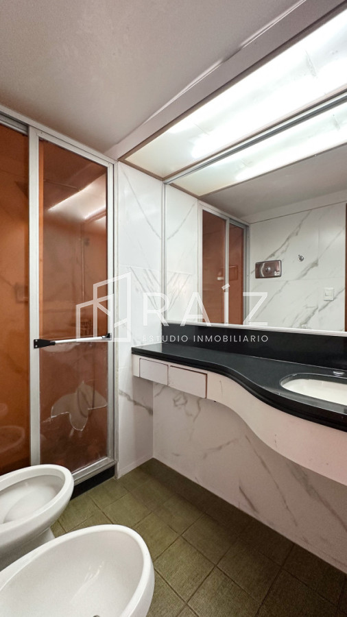 Apartamento ID.11578 - Venta Apartamento 4 dormitorios Península, Punta Del Este