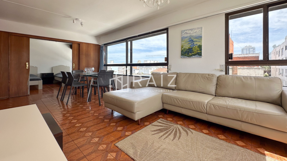 Apartamento ID.11578 - Venta Apartamento 4 dormitorios Península, Punta Del Este