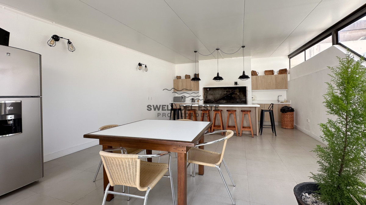 Apartamento ID.245 - Venta Apartamento 4D + S Gran Metraje, Península, Punta Del Este