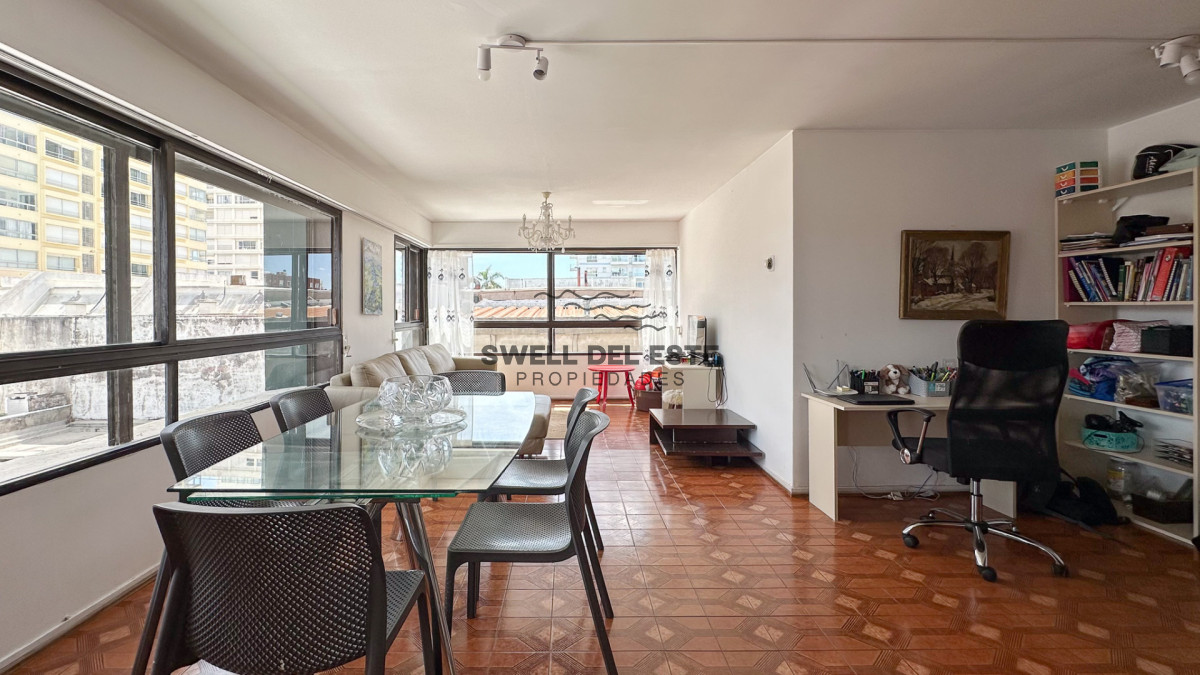 Apartamento ID.245 - Venta Apartamento 4D + S Gran Metraje, Península, Punta Del Este