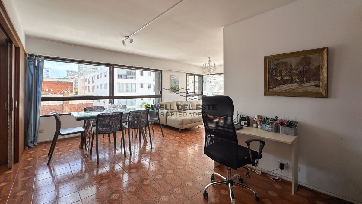 Apartamento ID.245 - Venta Apartamento 4D + S Gran Metraje, Península, Punta Del Este