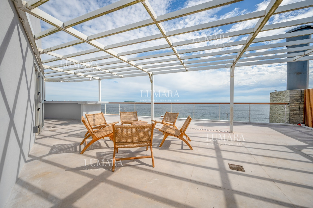 Apartamento ID.1025 - Espectacular PentHouse 4 Dormitorios, Terraza EXCLUSIVA & Todos los Servicios, Edificio ISABEL, Punta Del Este