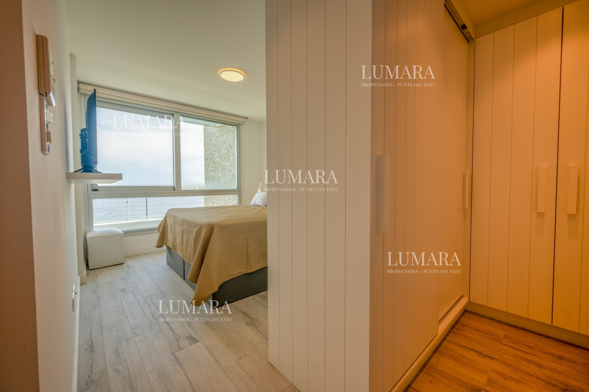 Apartamento ID.1025 - Espectacular PentHouse 4 Dormitorios, Terraza EXCLUSIVA & Todos los Servicios, Edificio ISABEL, Punta Del Este