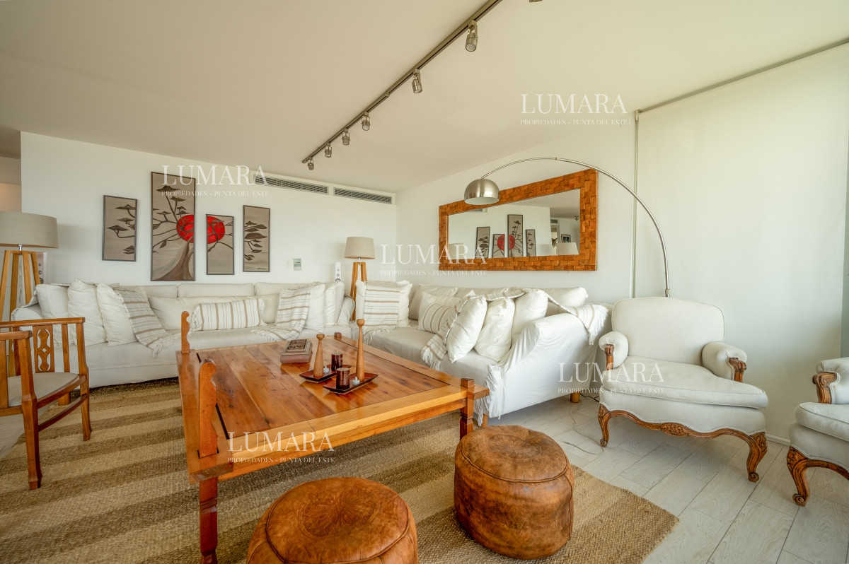 Apartamento ID.1026 - Espectacular Piso Completo De 5 Dormitorios & Todos los Servicios, Edificio LUMIERE, Punta Del Este