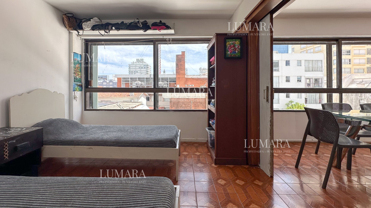 Apartamento ID.2719 - Venta Apartamento 4D + S Gran Metraje, Península, Punta Del Este