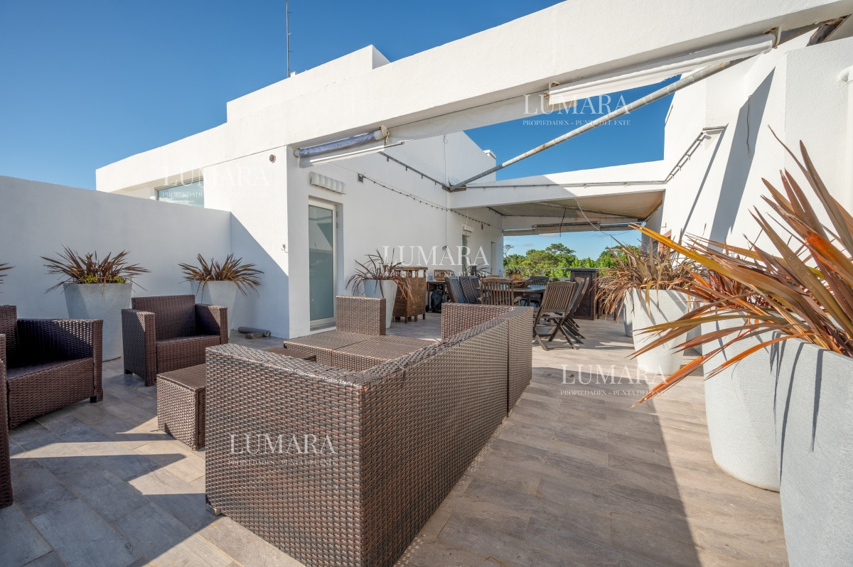 Apartamento ID.1026 - Espectacular Piso Completo De 5 Dormitorios & Todos los Servicios, Edificio LUMIERE, Punta Del Este