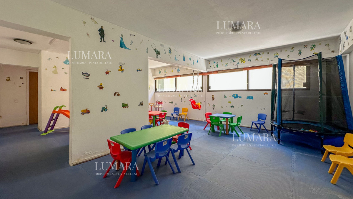 Apartamento ID.2719 - Venta Apartamento 4D + S Gran Metraje, Península, Punta Del Este