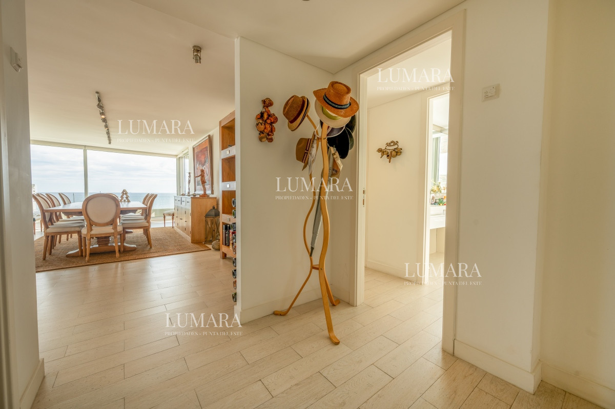 Apartamento ID.1026 - Espectacular Piso Completo De 5 Dormitorios & Todos los Servicios, Edificio LUMIERE, Punta Del Este