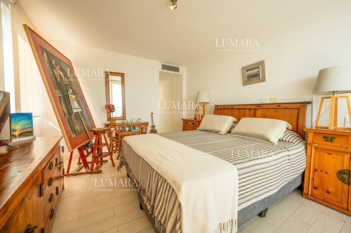 Apartamento ID.1026 - Espectacular Piso Completo De 5 Dormitorios & Todos los Servicios, Edificio LUMIERE, Punta Del Este