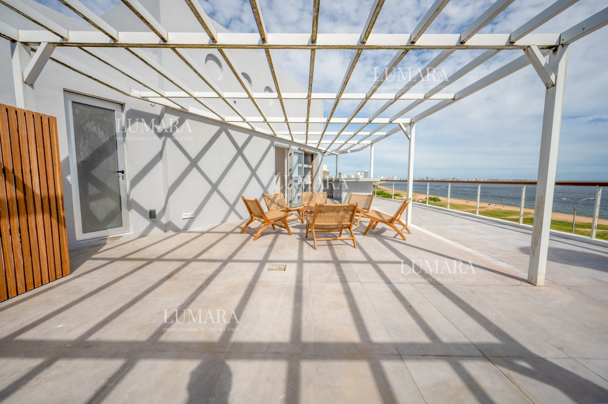 Apartamento ID.1025 - Espectacular PentHouse 4 Dormitorios, Terraza EXCLUSIVA & Todos los Servicios, Edificio ISABEL, Punta Del Este