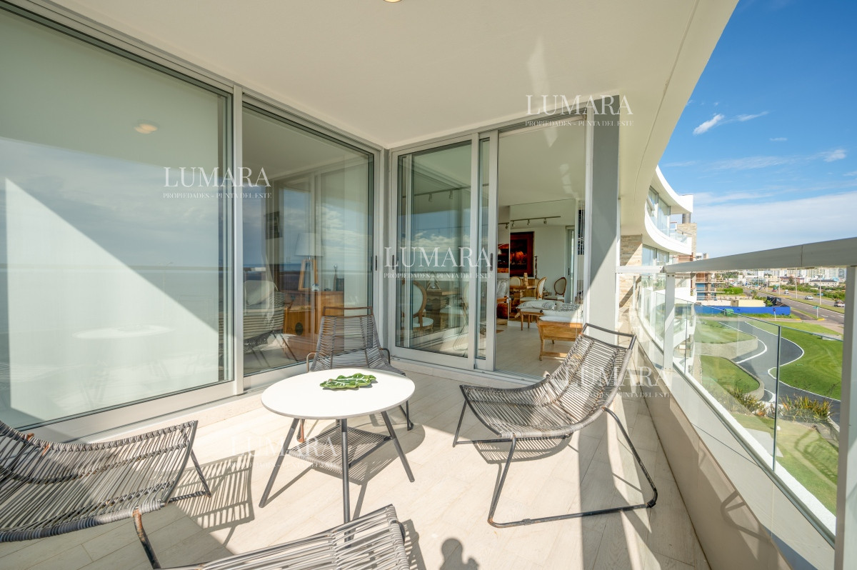 Apartamento ID.1026 - Espectacular Piso Completo De 5 Dormitorios & Todos los Servicios, Edificio LUMIERE, Punta Del Este