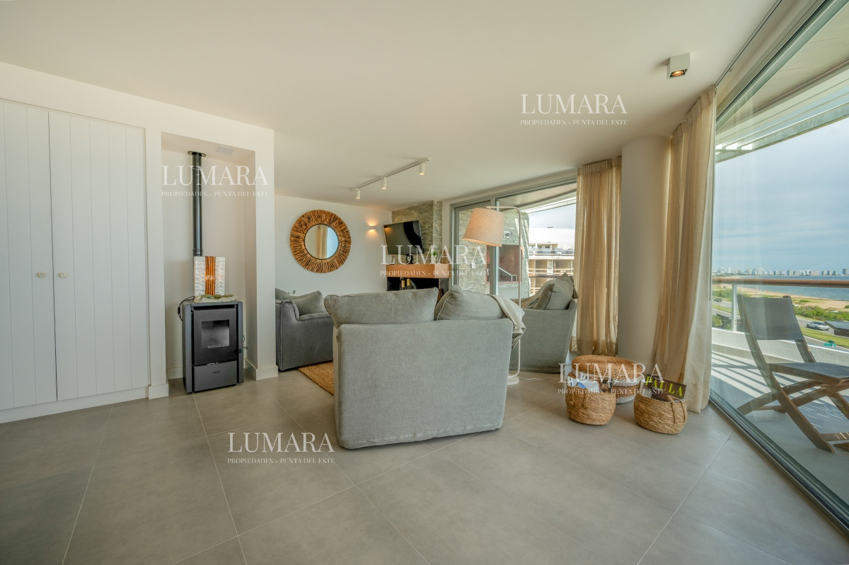 Apartamento ID.1025 - Espectacular PentHouse 4 Dormitorios, Terraza EXCLUSIVA & Todos los Servicios, Edificio ISABEL, Punta Del Este