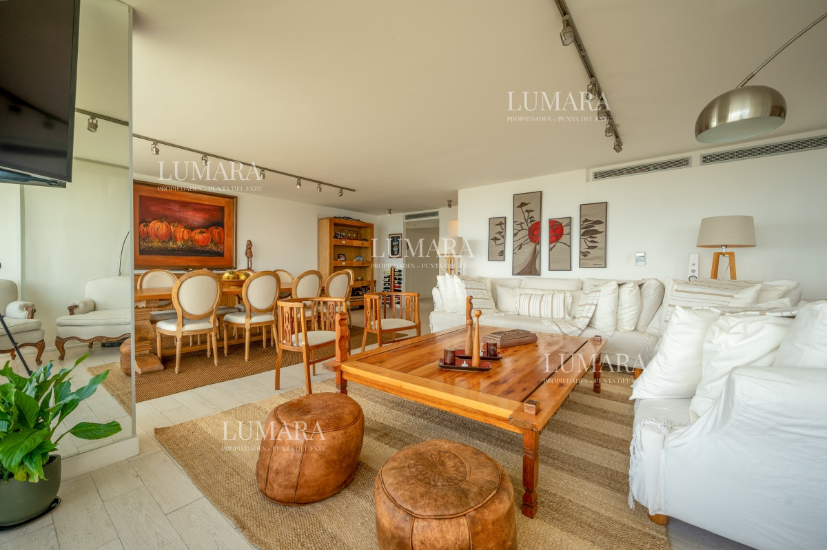 Apartamento ID.1026 - Espectacular Piso Completo De 5 Dormitorios & Todos los Servicios, Edificio LUMIERE, Punta Del Este