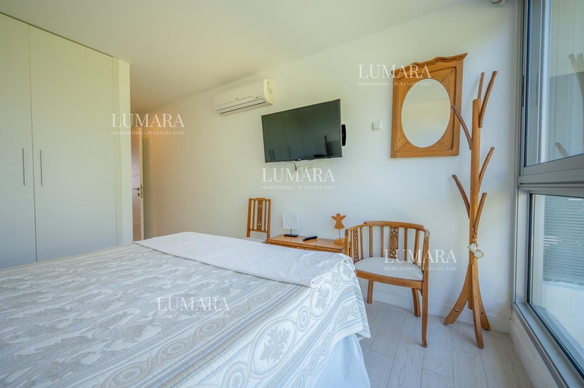 Apartamento ID.1026 - Espectacular Piso Completo De 5 Dormitorios & Todos los Servicios, Edificio LUMIERE, Punta Del Este