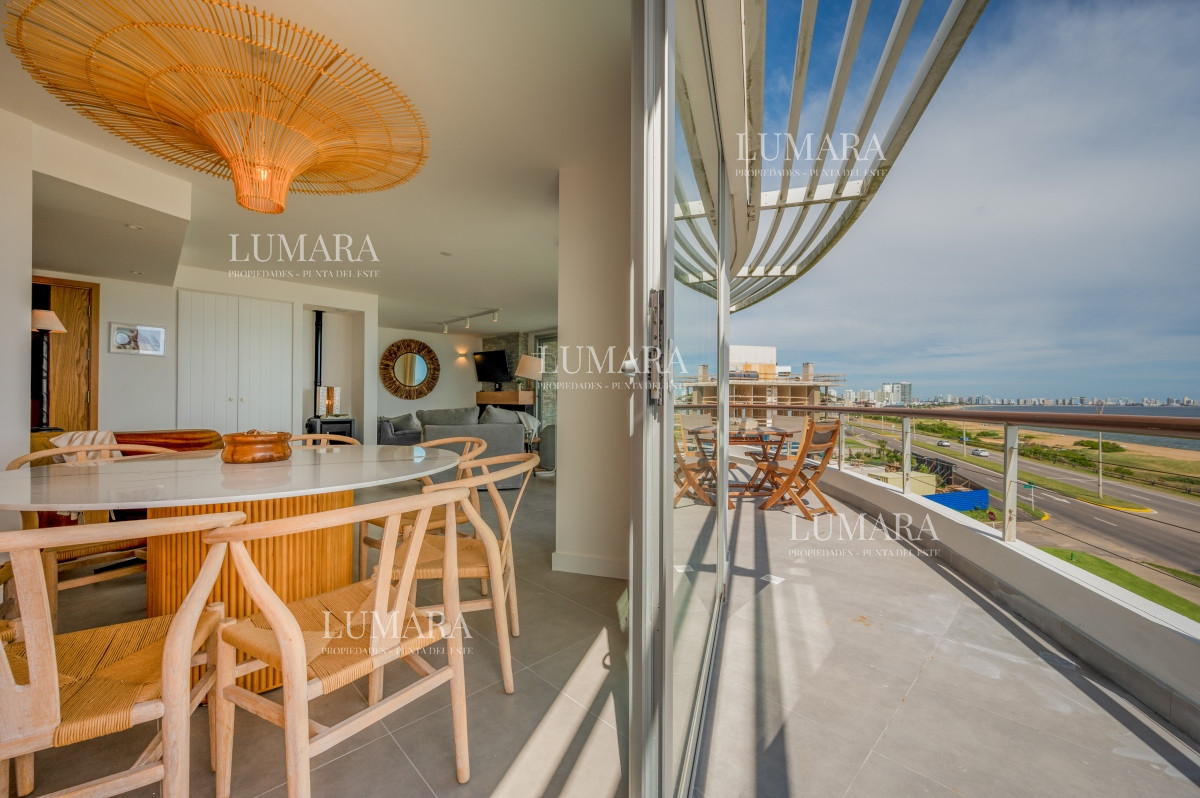 Apartamento ID.1025 - Espectacular PentHouse 4 Dormitorios, Terraza EXCLUSIVA & Todos los Servicios, Edificio ISABEL, Punta Del Este
