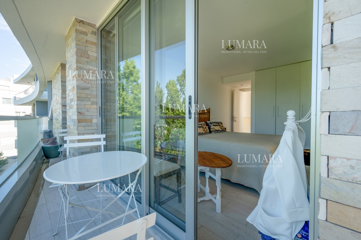 Apartamento ID.1026 - Espectacular Piso Completo De 5 Dormitorios & Todos los Servicios, Edificio LUMIERE, Punta Del Este