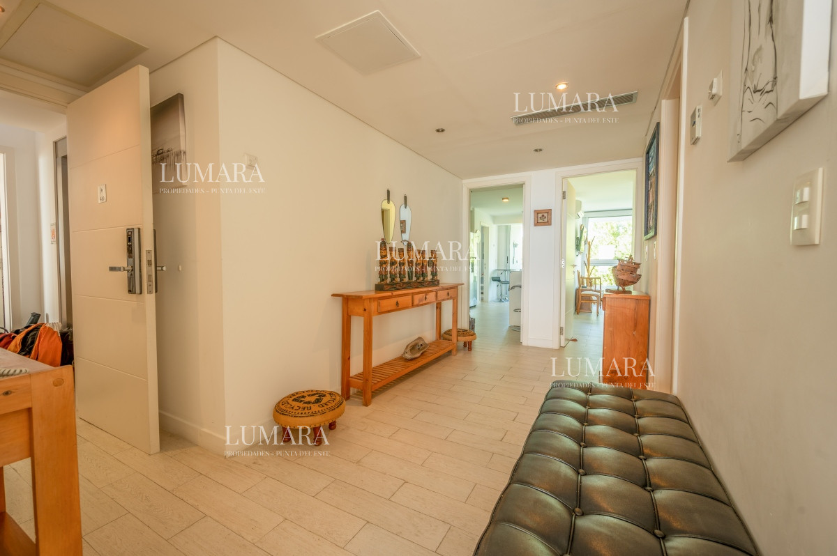 Apartamento ID.1026 - Espectacular Piso Completo De 5 Dormitorios & Todos los Servicios, Edificio LUMIERE, Punta Del Este