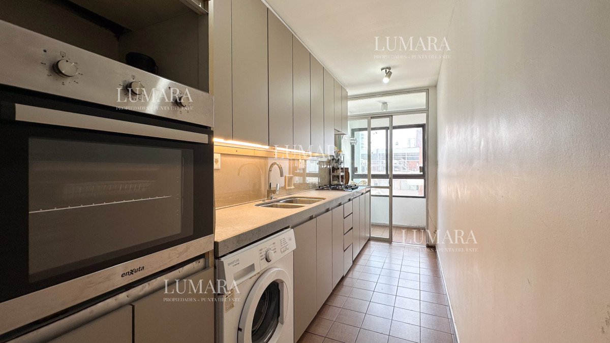 Apartamento ID.2719 - Venta Apartamento 4D + S Gran Metraje, Península, Punta Del Este