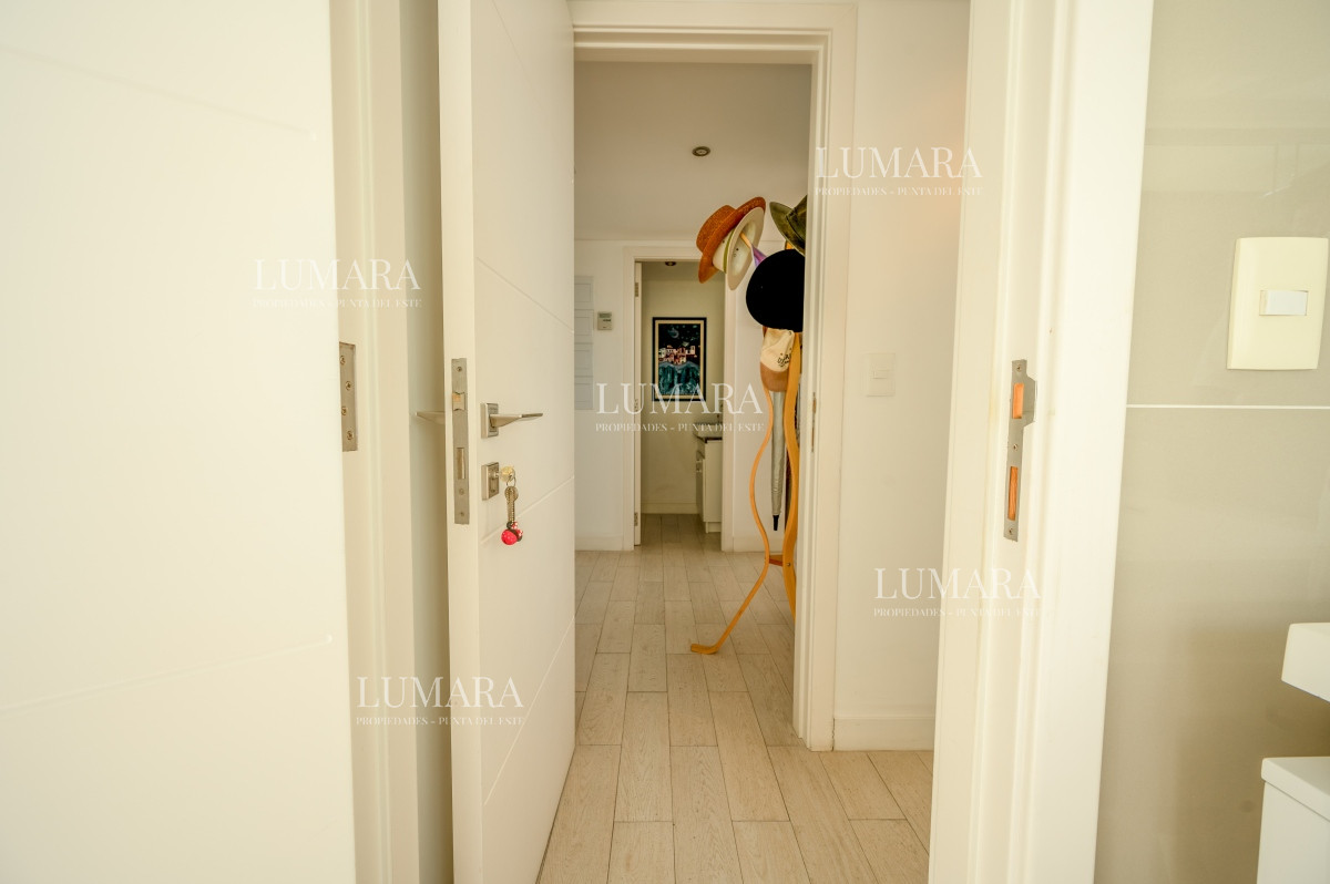 Apartamento ID.1026 - Espectacular Piso Completo De 5 Dormitorios & Todos los Servicios, Edificio LUMIERE, Punta Del Este