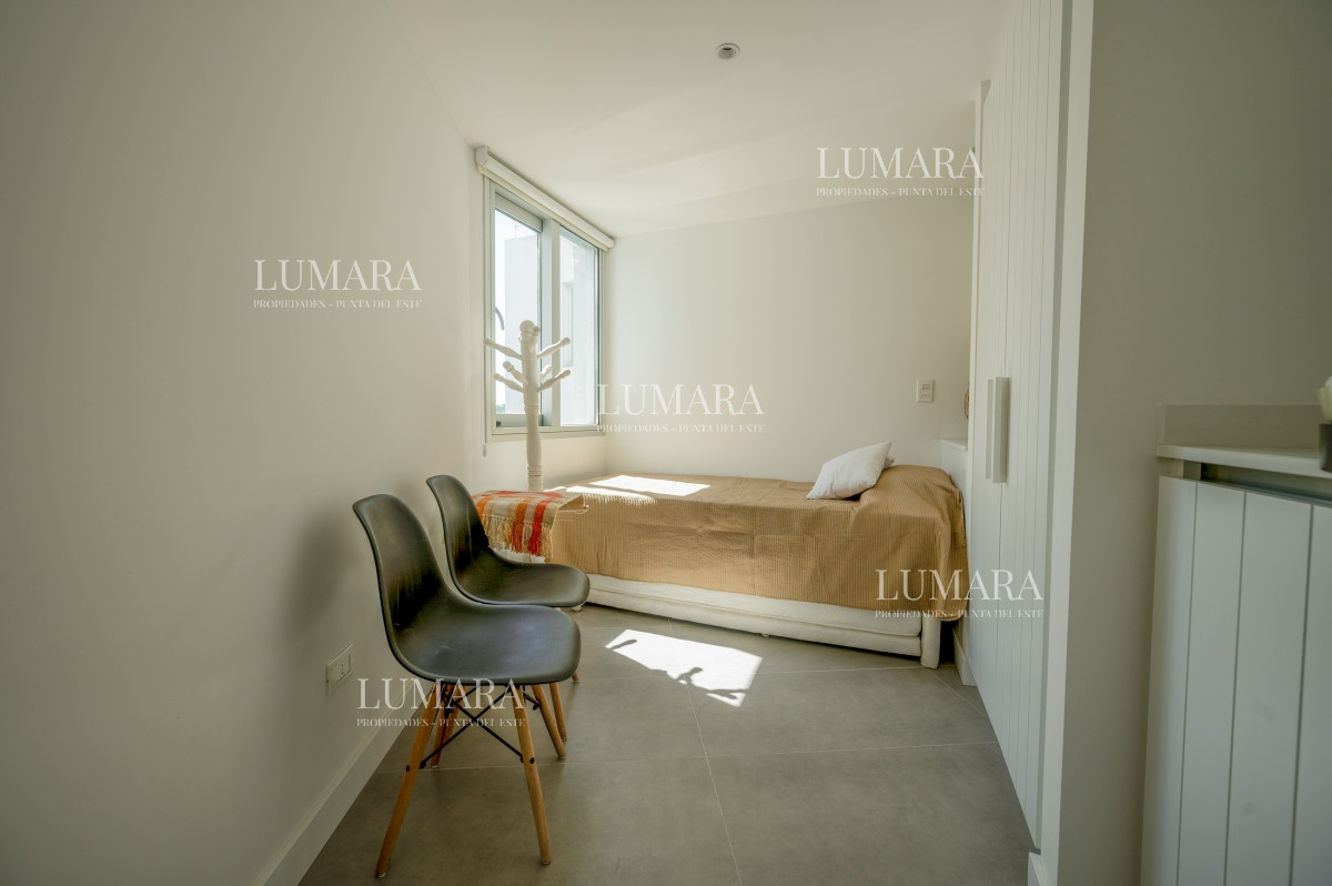 Apartamento ID.1025 - Espectacular PentHouse 4 Dormitorios, Terraza EXCLUSIVA & Todos los Servicios, Edificio ISABEL, Punta Del Este