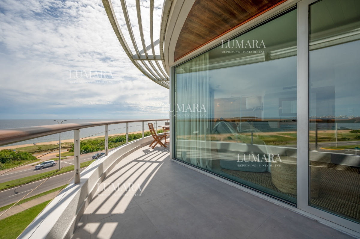 Apartamento ID.1025 - Espectacular PentHouse 4 Dormitorios, Terraza EXCLUSIVA & Todos los Servicios, Edificio ISABEL, Punta Del Este