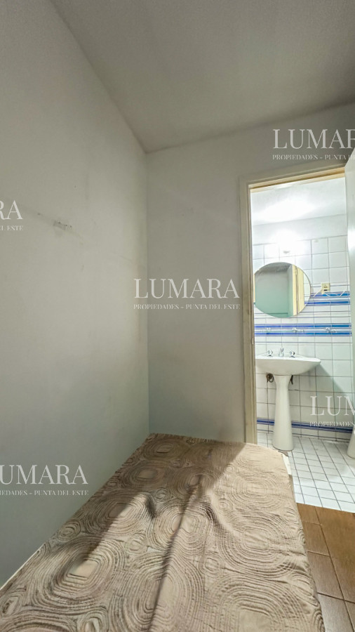 Apartamento ID.2719 - Venta Apartamento 4D + S Gran Metraje, Península, Punta Del Este