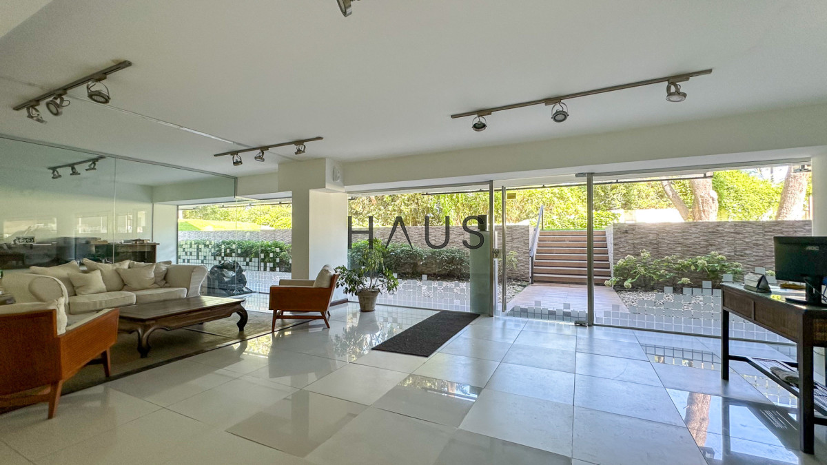 Apartamento ID.815 - Precioso PentHouse Full Amenities 2 Dormitorios, Rincón Del Indio, Brava, Punta Del Este