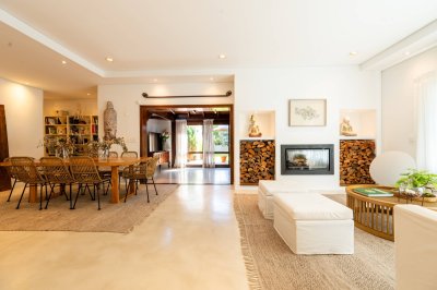 Impecable Residencia 5 Dormitorios, Jardín, Barbacoa & Piscina en Golf, Punta Del Este