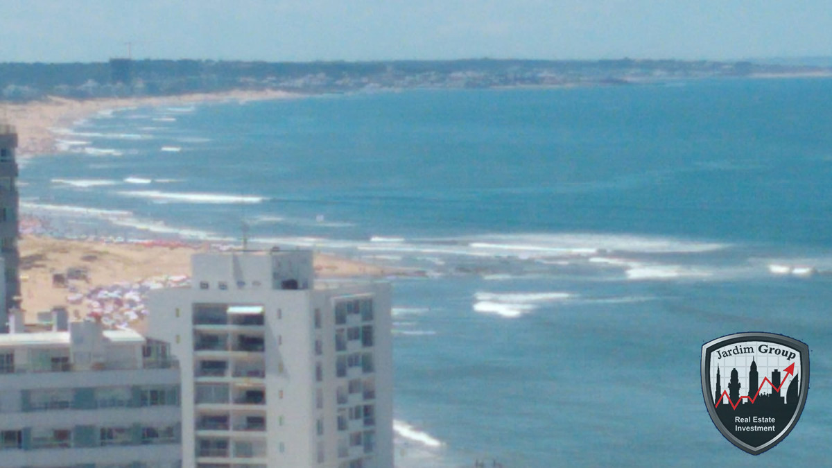 Apartamento ID.6045 - Excelente vista al Océano Atlántico (Playa Brava) y sobre la Playa Mansa