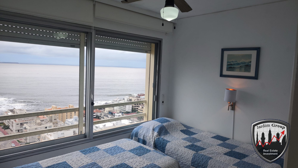 Apartamento ID.6045 - Excelente vista al Océano Atlántico (Playa Brava) y sobre la Playa Mansa