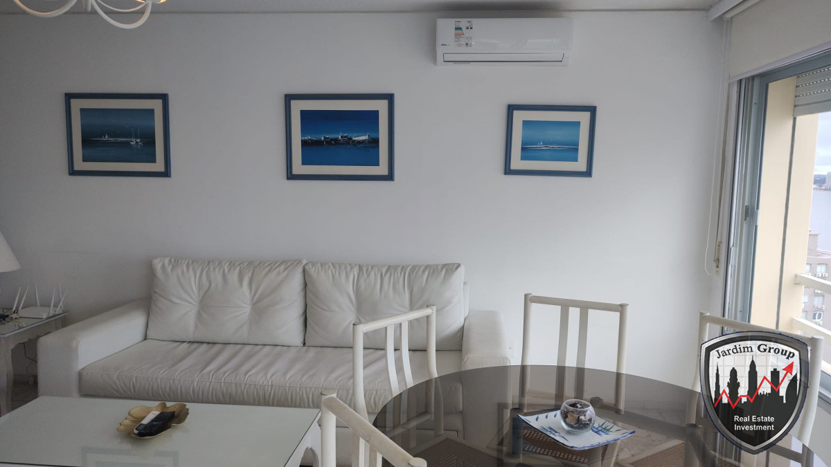 Apartamento ID.6045 - Excelente vista al Océano Atlántico (Playa Brava) y sobre la Playa Mansa