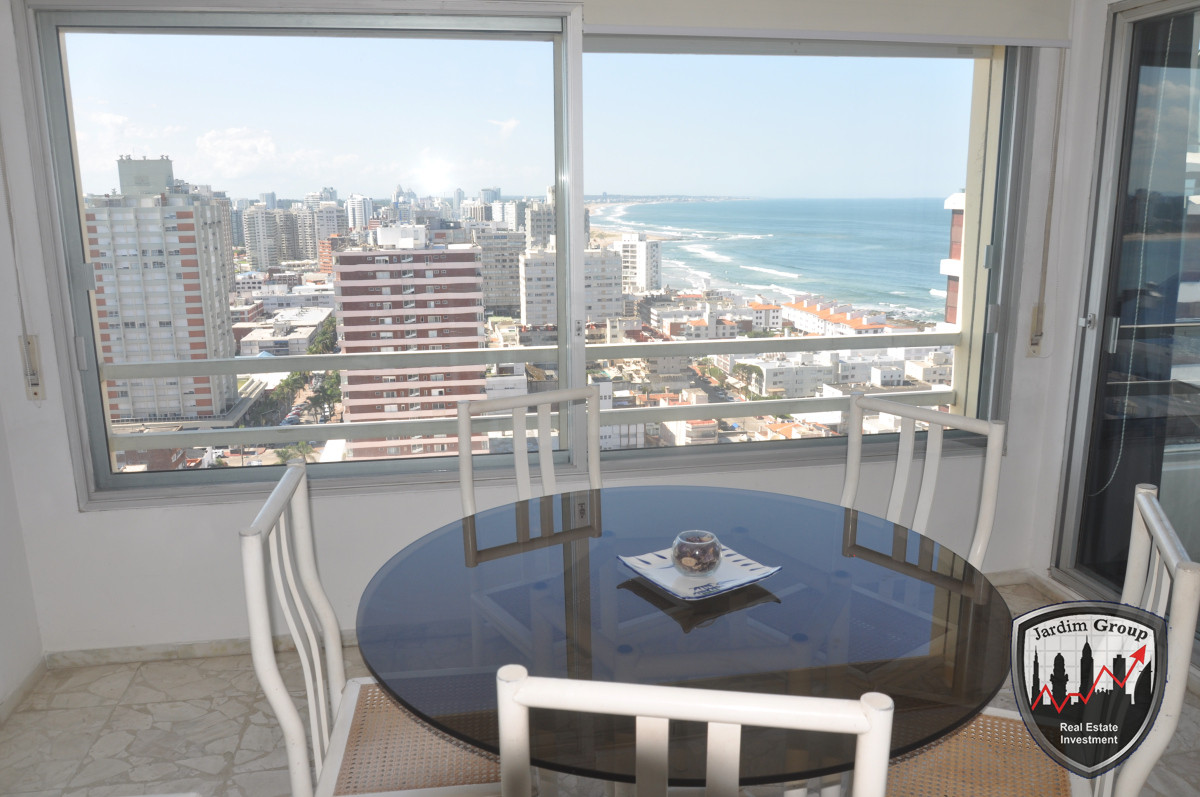 Apartamento ID.6045 - Excelente vista al Océano Atlántico (Playa Brava) y sobre la Playa Mansa