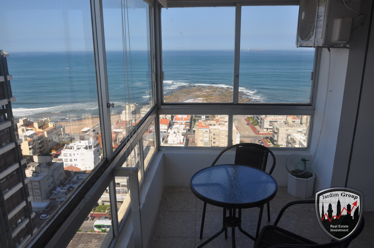 Apartamento ID.6045 - Excelente vista al Océano Atlántico (Playa Brava) y sobre la Playa Mansa