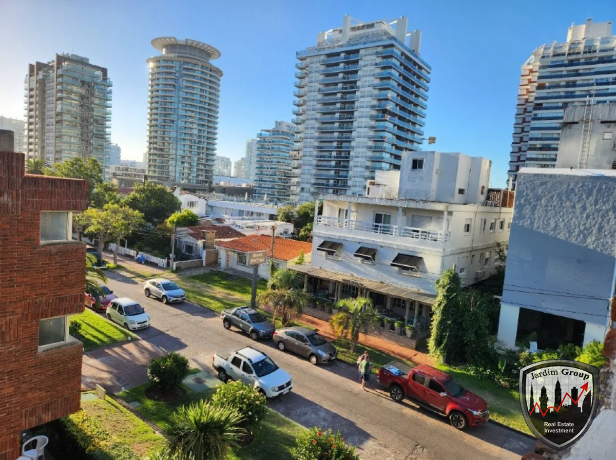 Apartamento ID.7139 - Departamento reciclado a pasos de la playa con vista al mar...!!!