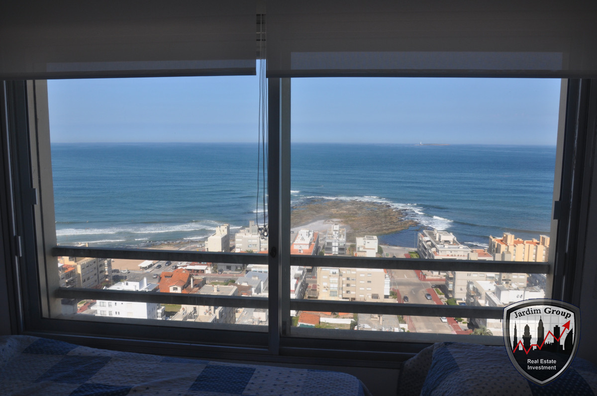 Apartamento ID.6045 - Excelente vista al Océano Atlántico (Playa Brava) y sobre la Playa Mansa