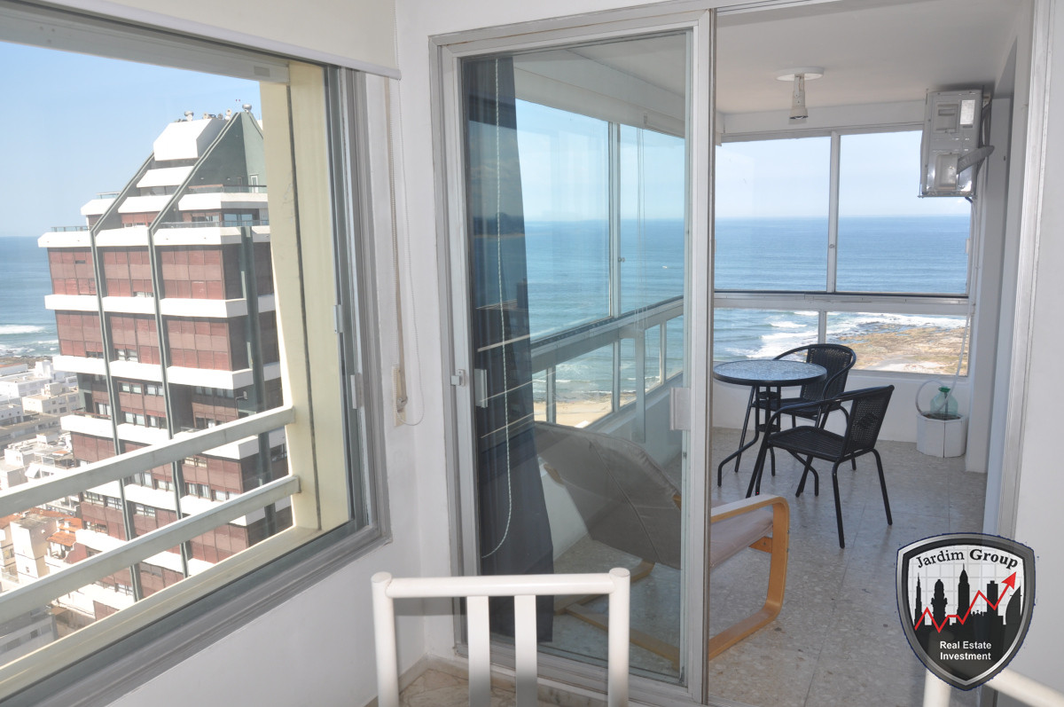 Apartamento ID.6045 - Excelente vista al Océano Atlántico (Playa Brava) y sobre la Playa Mansa