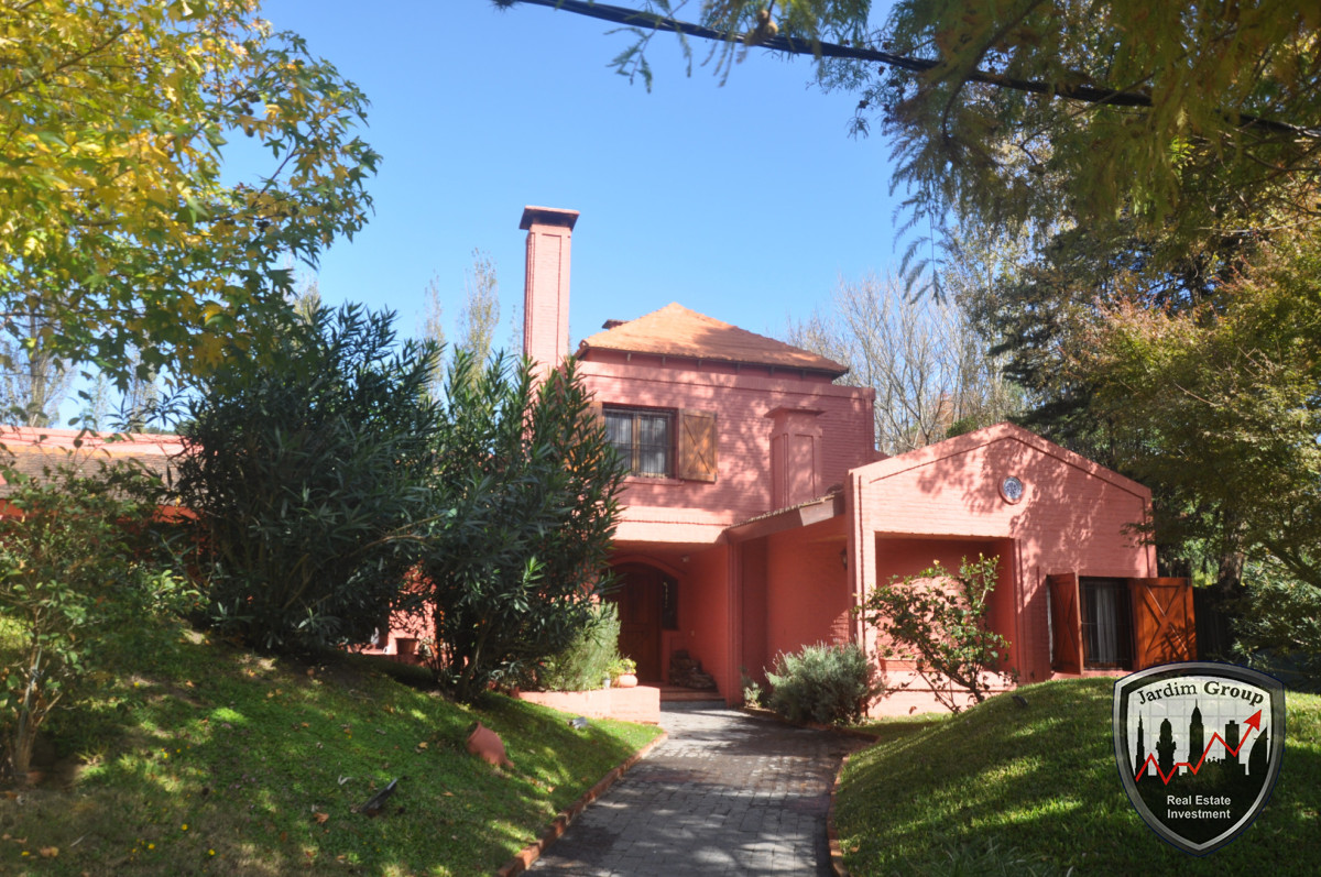 Casa ID.7359 - EXCELENTE PROPIEDAD...!!!