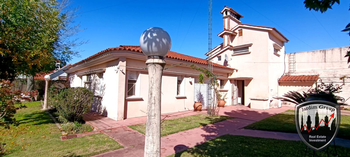 Casa ID.6601 - ESPECTACULAR RESIDENCIA DE CATEGORIA...!!! LA JOYA DE NUEVA HELVECIA...!!!