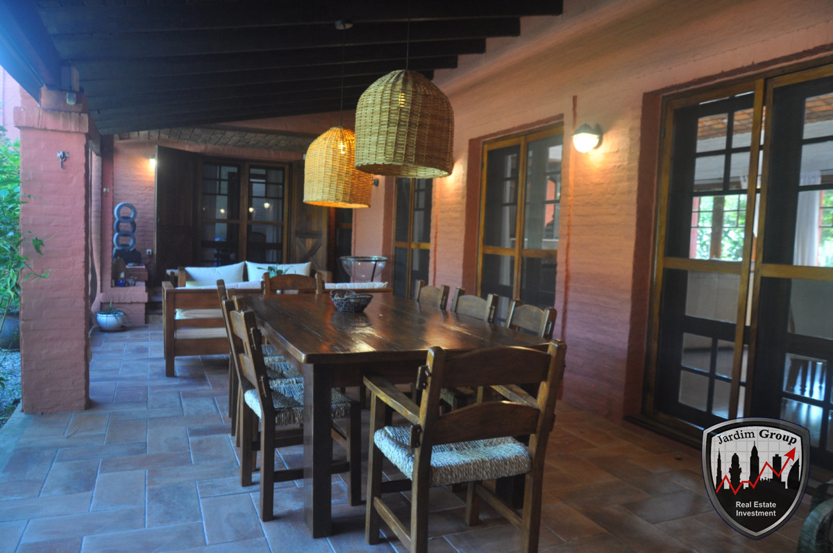 Casa ID.7359 - EXCELENTE PROPIEDAD...!!!