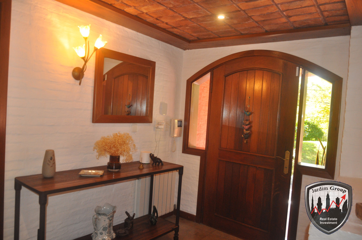 Casa ID.7359 - EXCELENTE PROPIEDAD...!!!