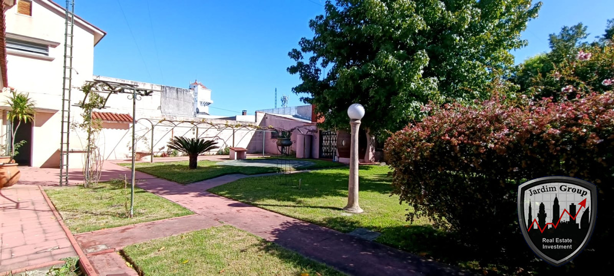 Casa ID.6601 - ESPECTACULAR RESIDENCIA DE CATEGORIA...!!! LA JOYA DE NUEVA HELVECIA...!!!