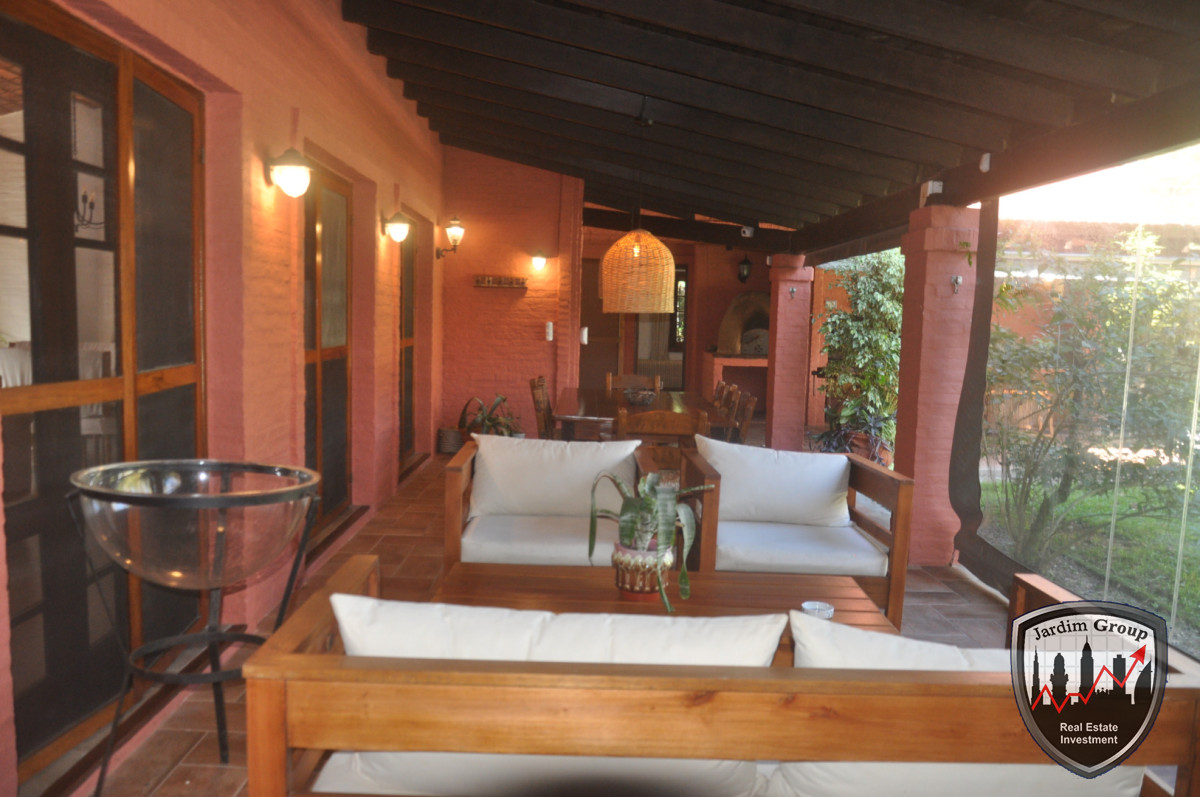 Casa ID.7359 - EXCELENTE PROPIEDAD...!!!