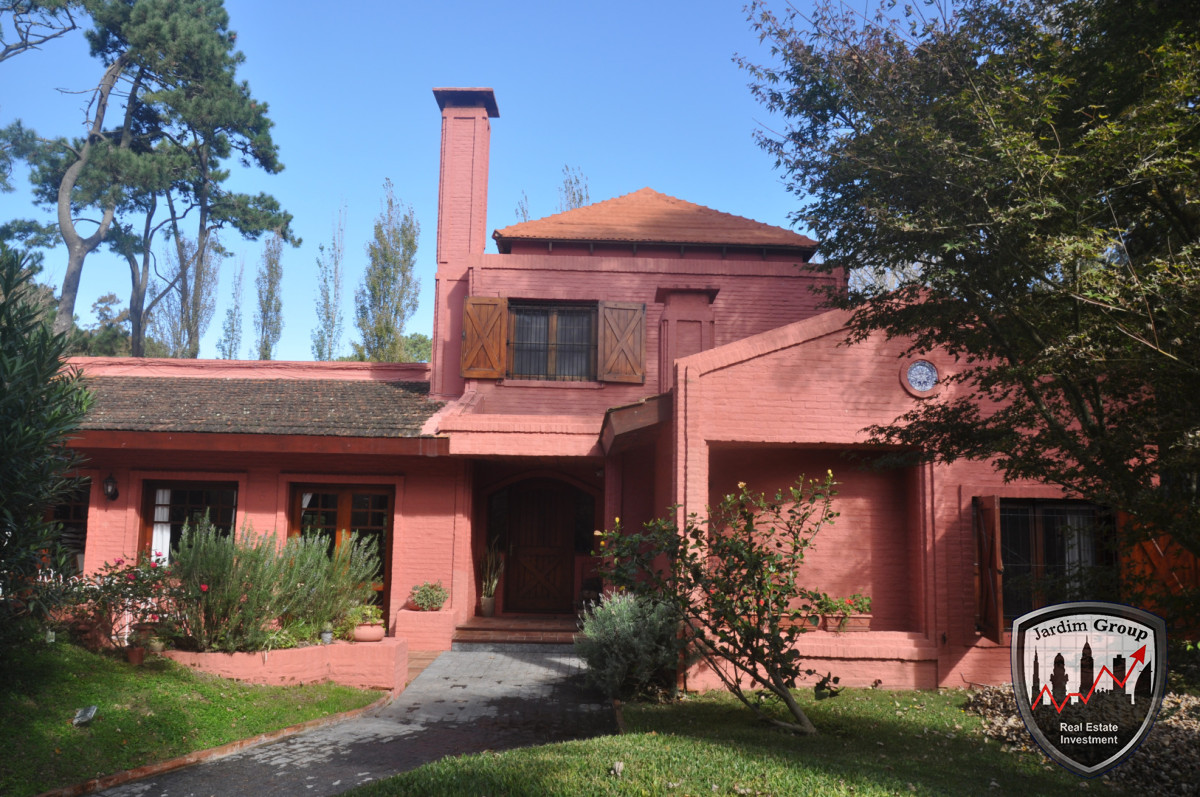 Casa ID.7359 - EXCELENTE PROPIEDAD...!!!