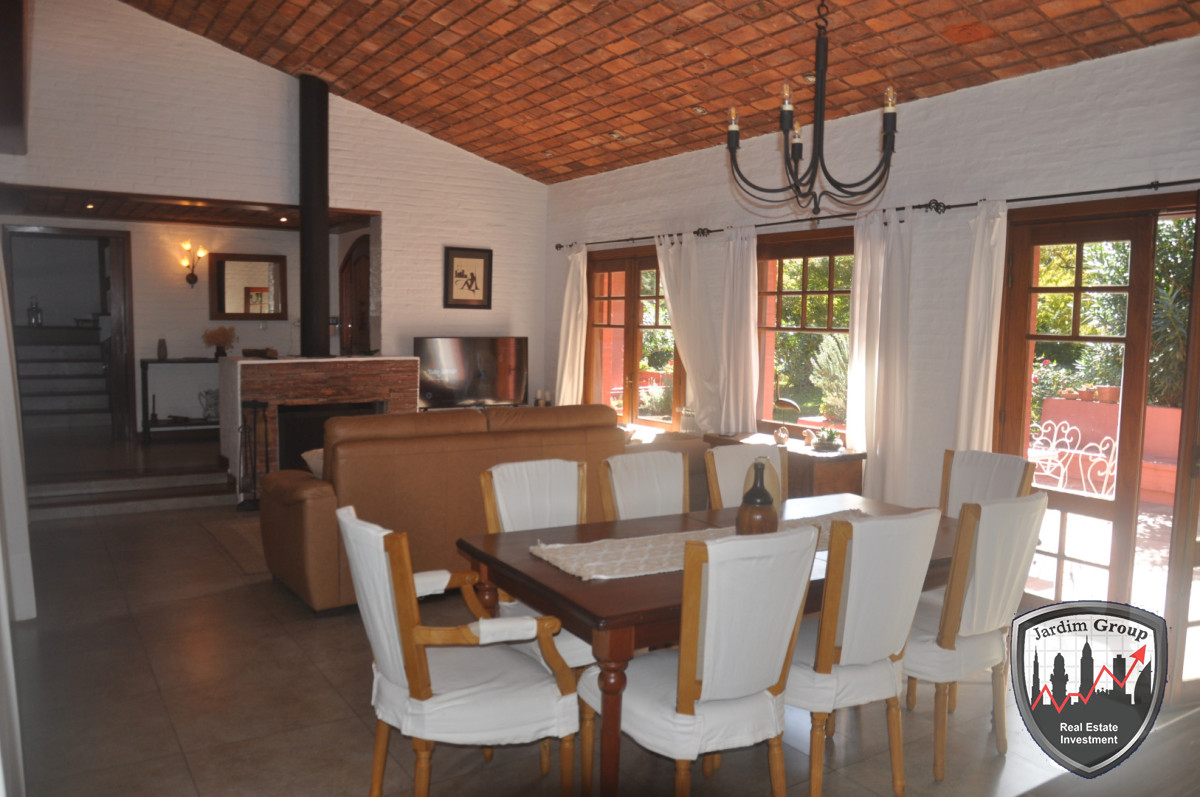 Casa ID.7359 - EXCELENTE PROPIEDAD...!!!