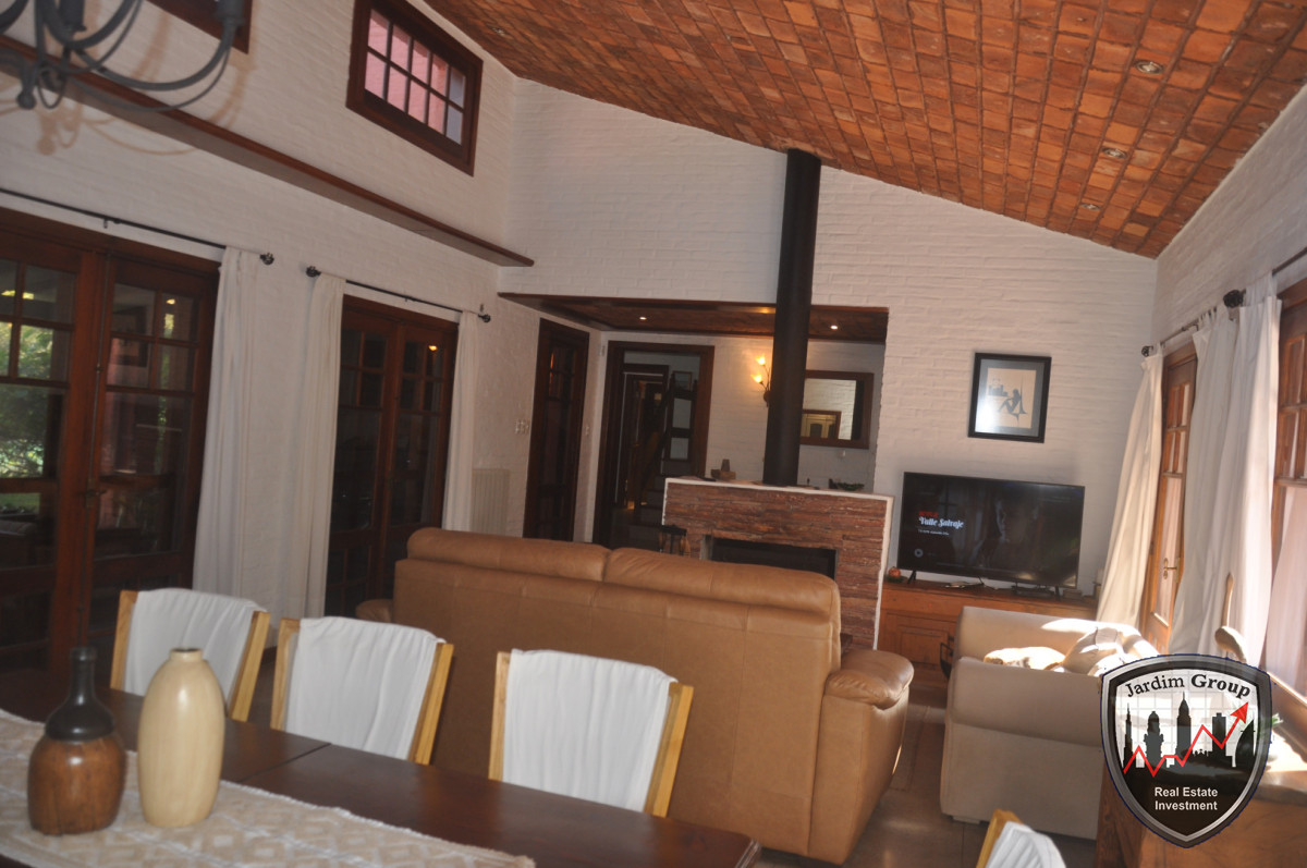 Casa ID.7359 - EXCELENTE PROPIEDAD...!!!