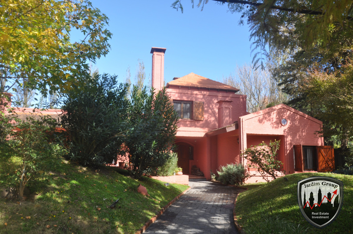 Casa ID.7359 - EXCELENTE PROPIEDAD...!!!